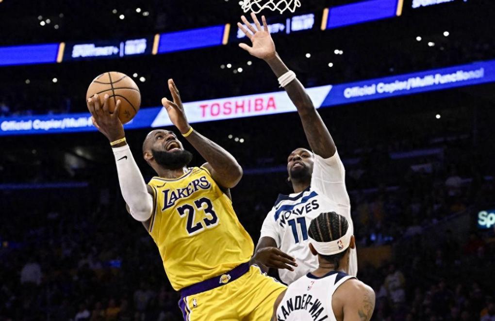 关于西班牙逆转土耳其，罗德里戈三分雨点燃全场的信息