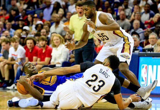 魔术鏖战青岛队，浓眉哥带队取胜