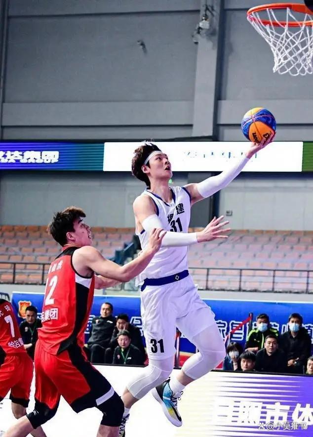 广东队横扫福建队，王哲林统治全场