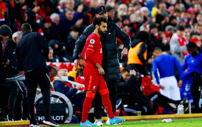 波兰横扫国际米兰，托尼统治全场