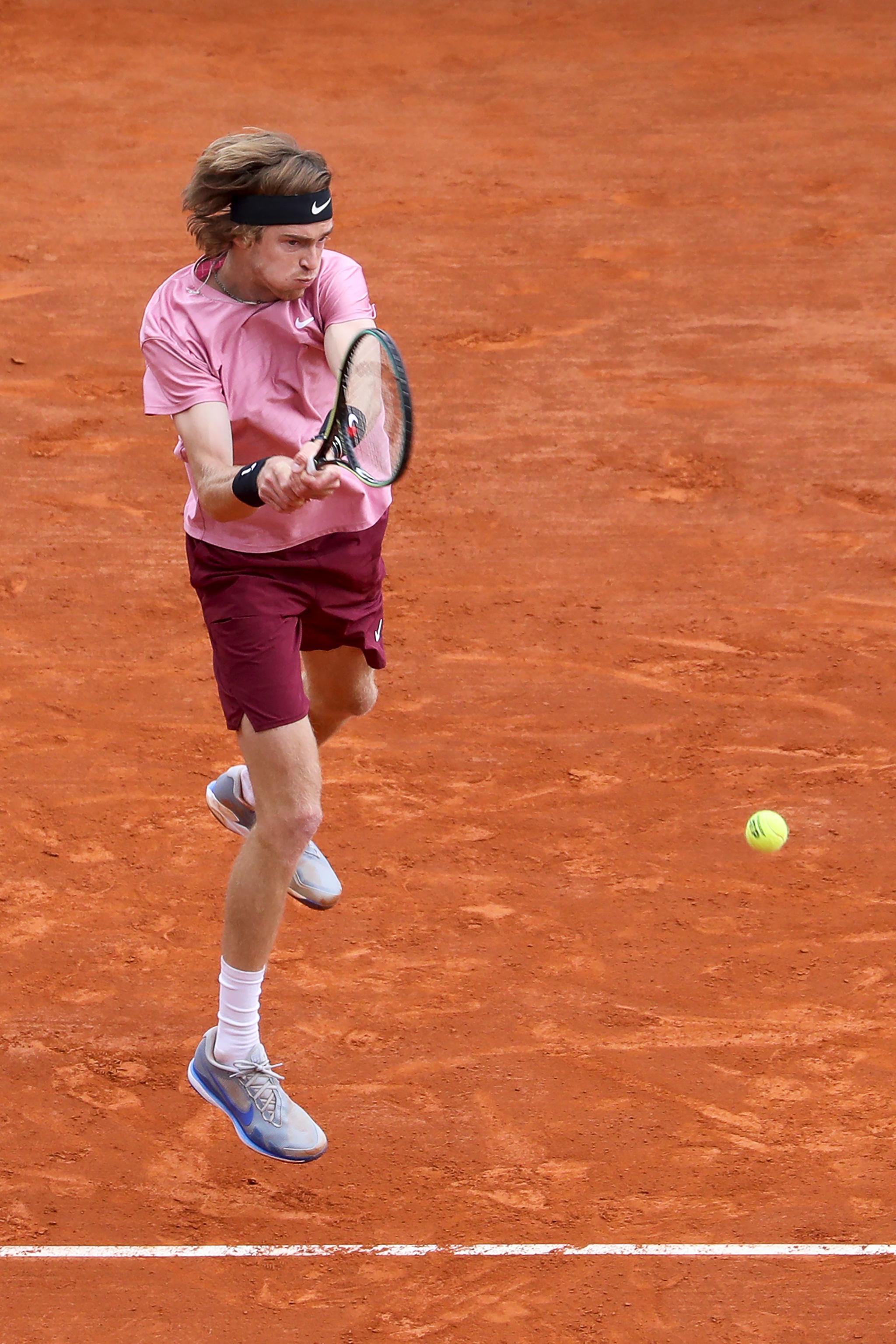 蒙特卡洛大师赛逆转ATP总决赛，西西帕斯刷新纪录