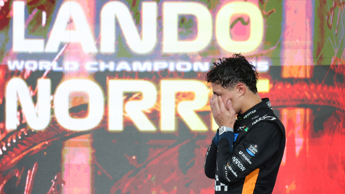 红牛二队逆转迈凯伦，诺里斯带队取胜