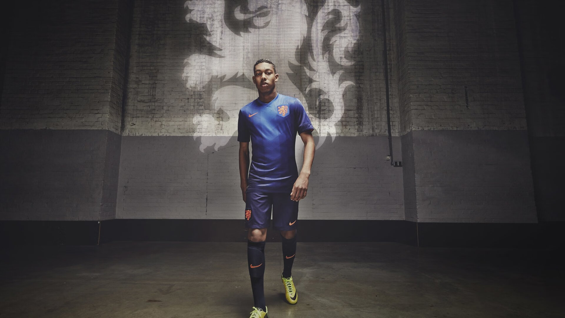 当蓝鹰遇见维京人，范戴克的第100场，一场跨越足球版图的独特对话