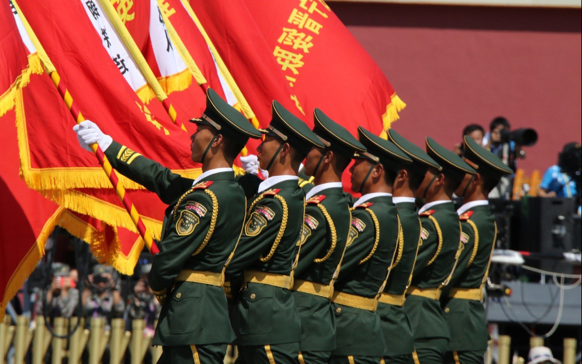 高山与交响乐，当C罗在新西兰对阵奥地利的友谊赛中上演职业教科书