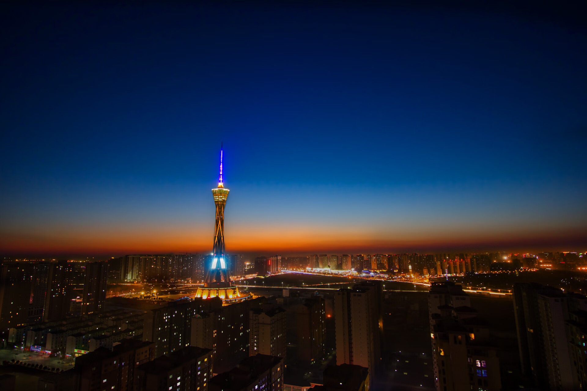 橙衣利剑刺破黑夜，布雷默雷霆一击，荷兰打穿加纳钢铁防线